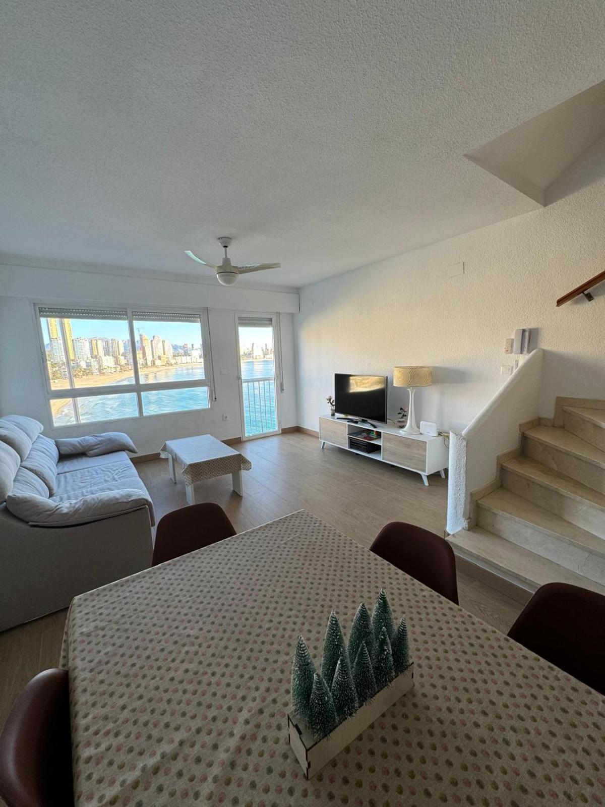 Bonito Triplex Con Increibles Vistas Villa Benidorm Bagian luar foto